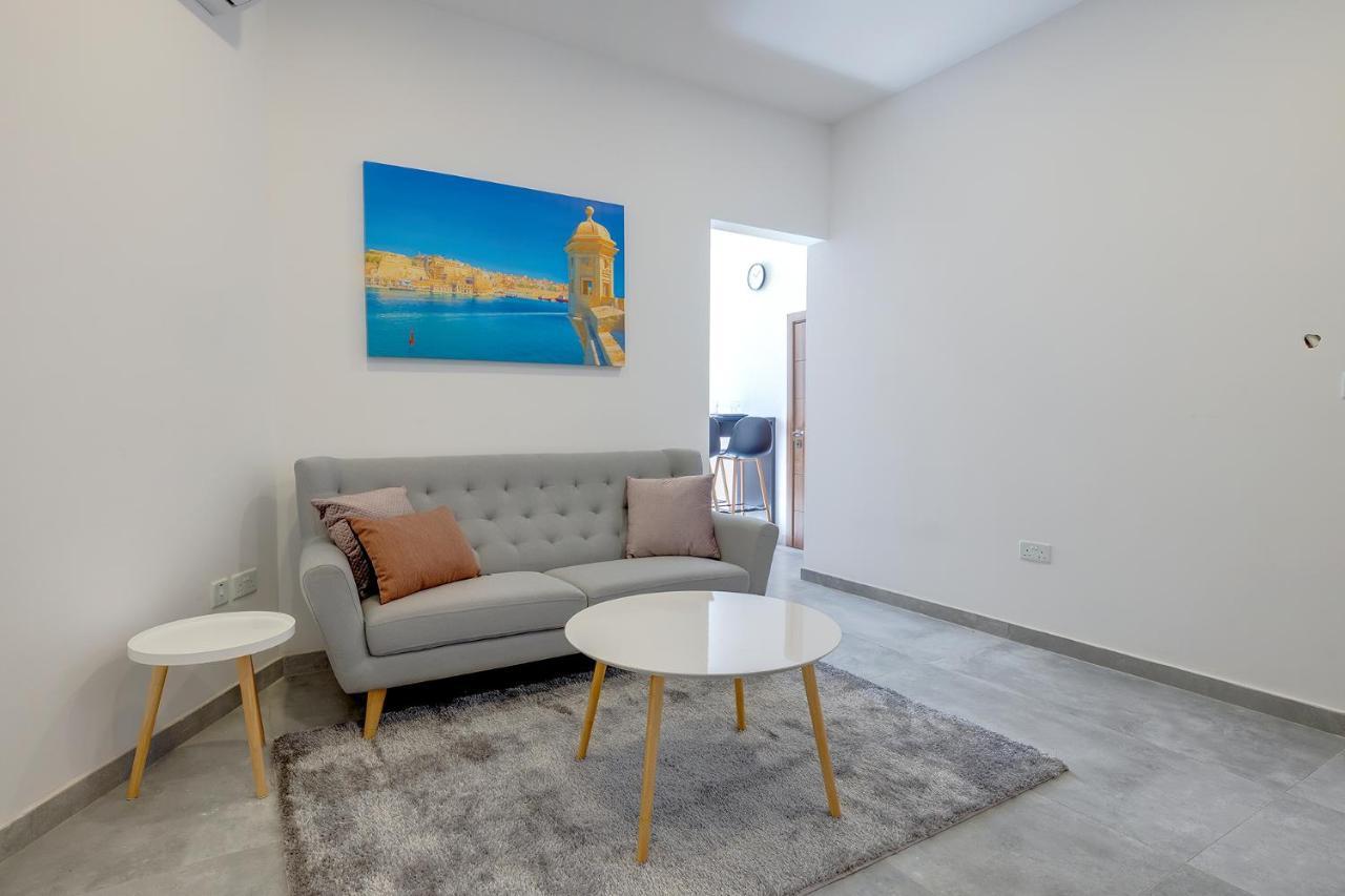 Perfect Location, Modern 2Br Apartment Σλιέμα Εξωτερικό φωτογραφία